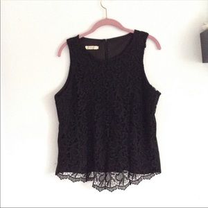Oioninos XL black lace front tank